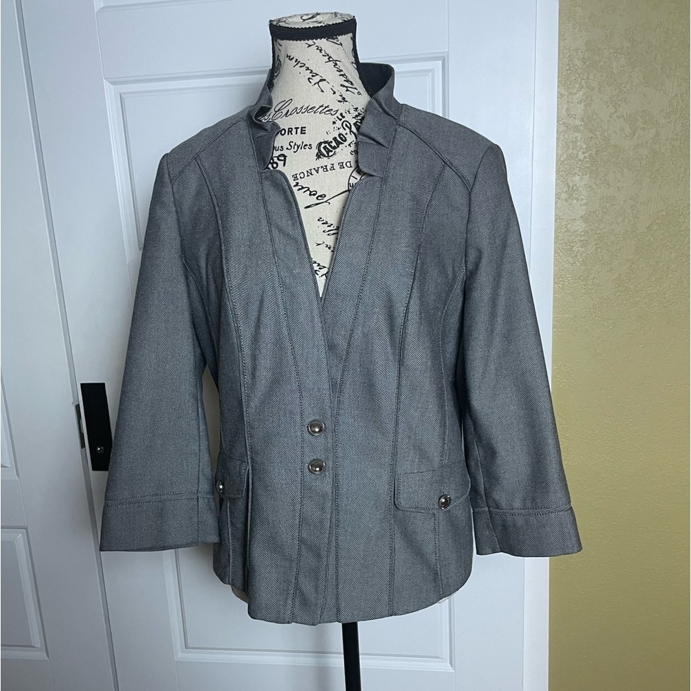 White House Black Market Gray Ruffle Collared Herringbone Blazer
